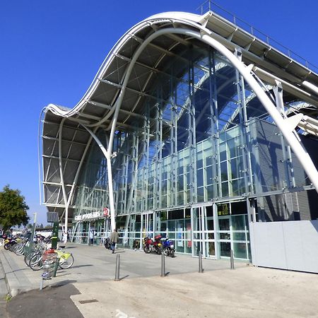 37M2 Lumineux Face Gare Sncf, Wifi Et Cafe Et The Offerts Daire Orléans Dış mekan fotoğraf